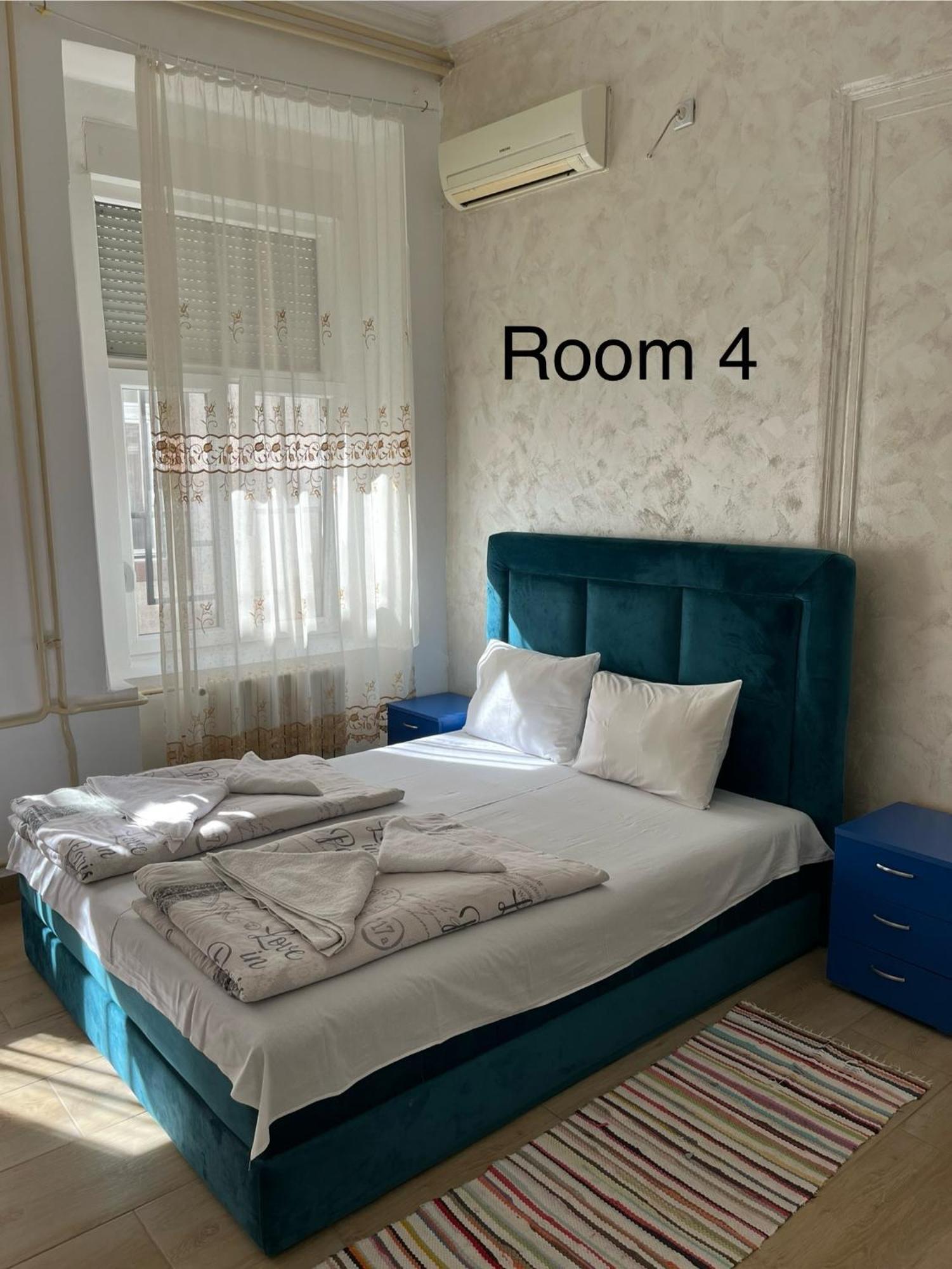 Sobe Sa Sopstvenim Kupatilom Private Rooms Bathroom In Center Nowy Sad Zewnętrze zdjęcie