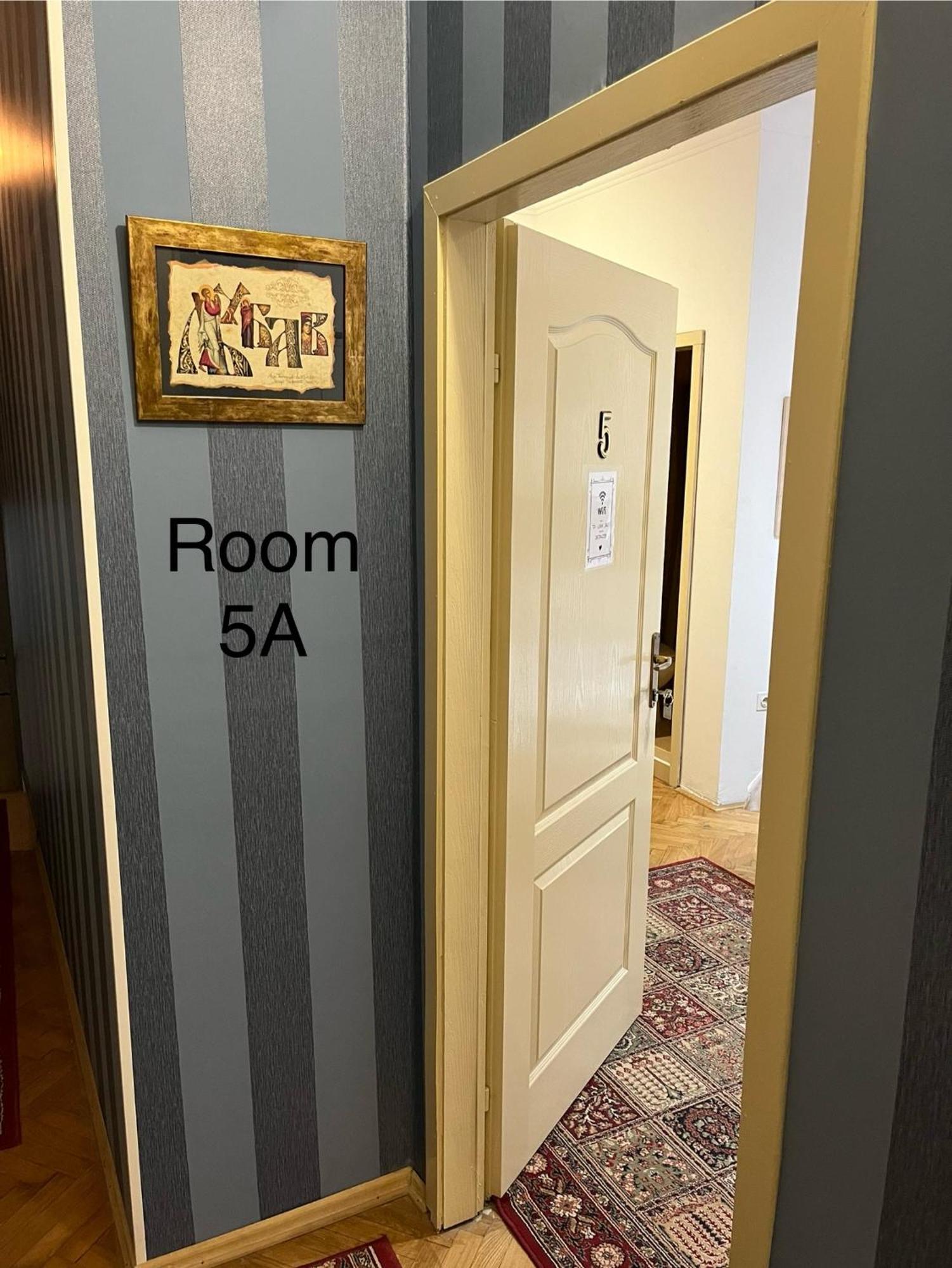 Sobe Sa Sopstvenim Kupatilom Private Rooms Bathroom In Center Nowy Sad Zewnętrze zdjęcie
